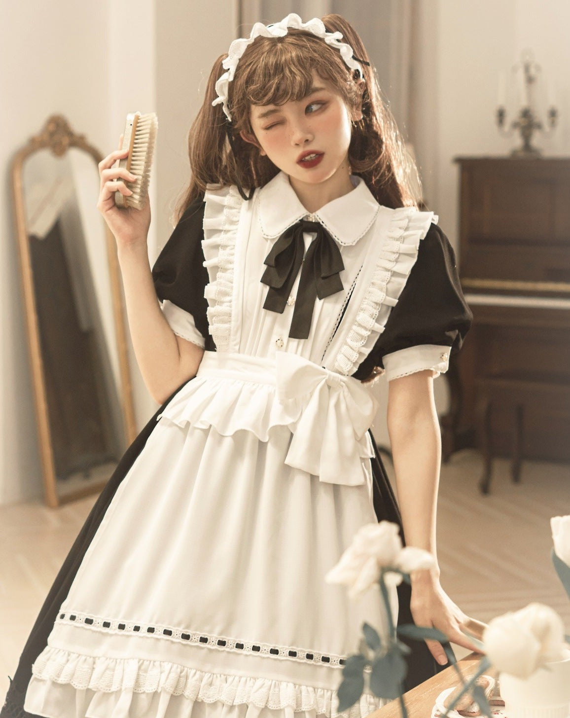 メイド風エプロン付きクラシカル ロリィタ 半袖ワンピース