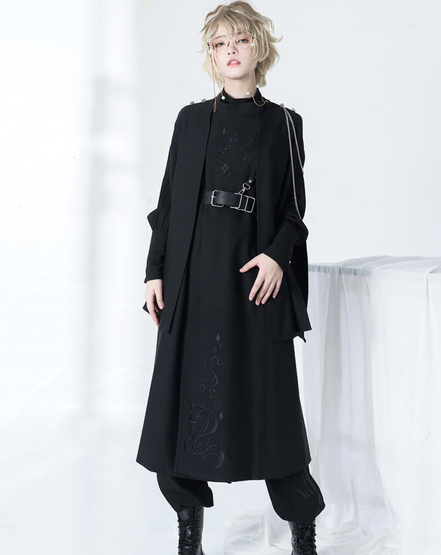[Reservation sale] Black Knight Imperial embroidered robe