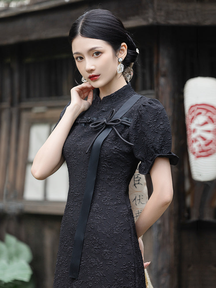 黒の花柄ジャガードチャイナワンピース
