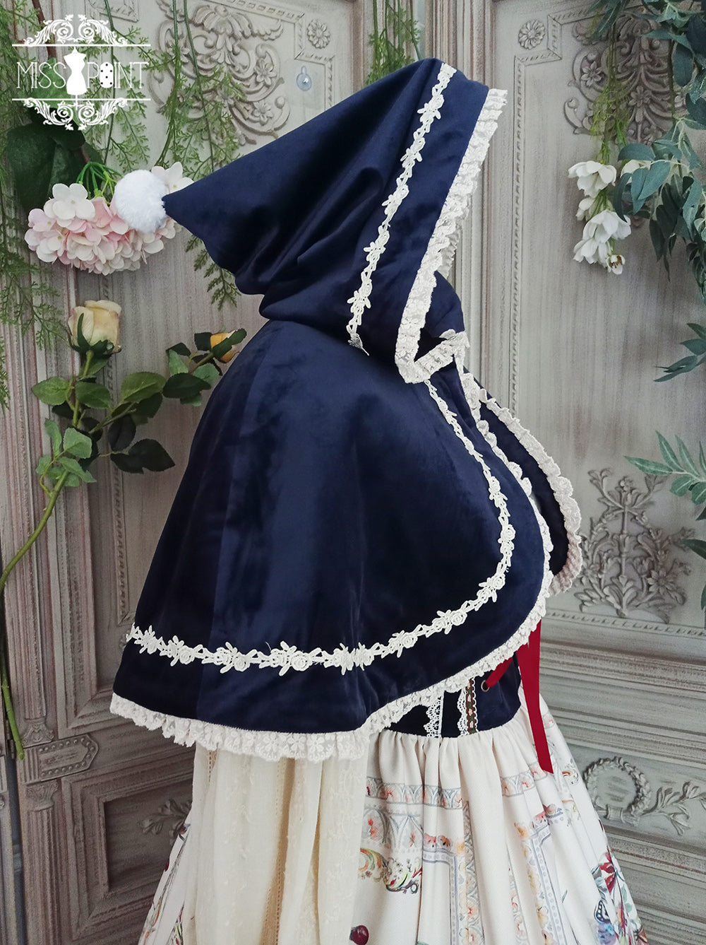 [Pre-order] Bavarian Girl Country Style Hooded Cloak