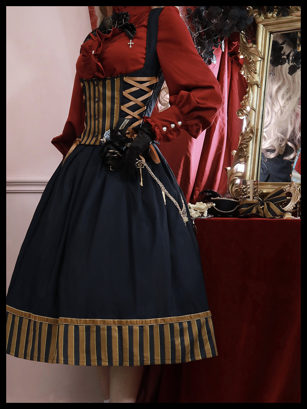 [Pre-order] Lord and noble's gothic lolita vertical striped skirt and vest