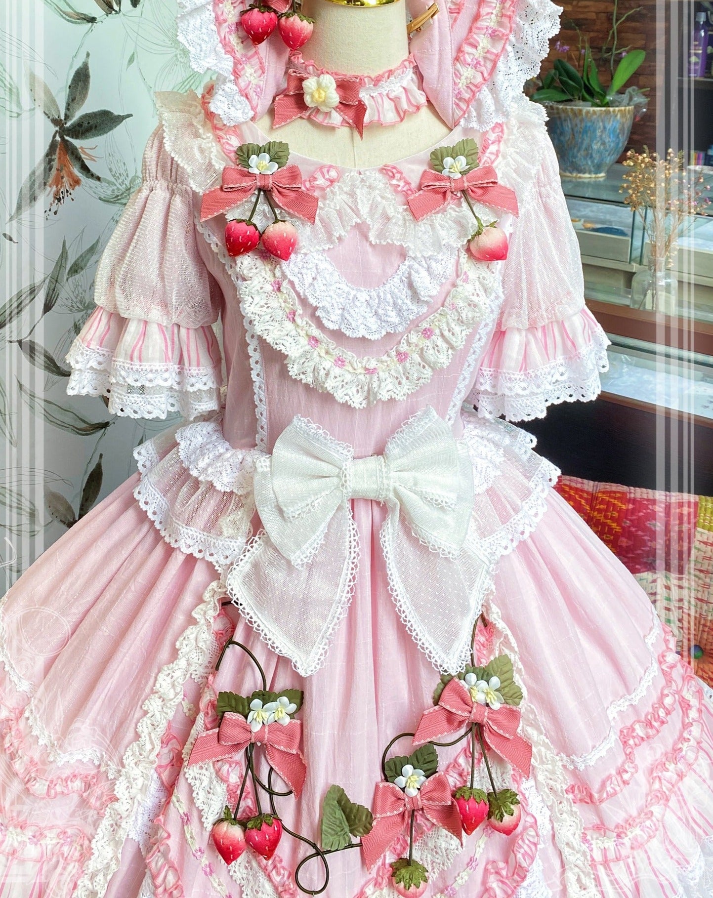 フリルとリボンのストロベリープリンセスドレス 全4色