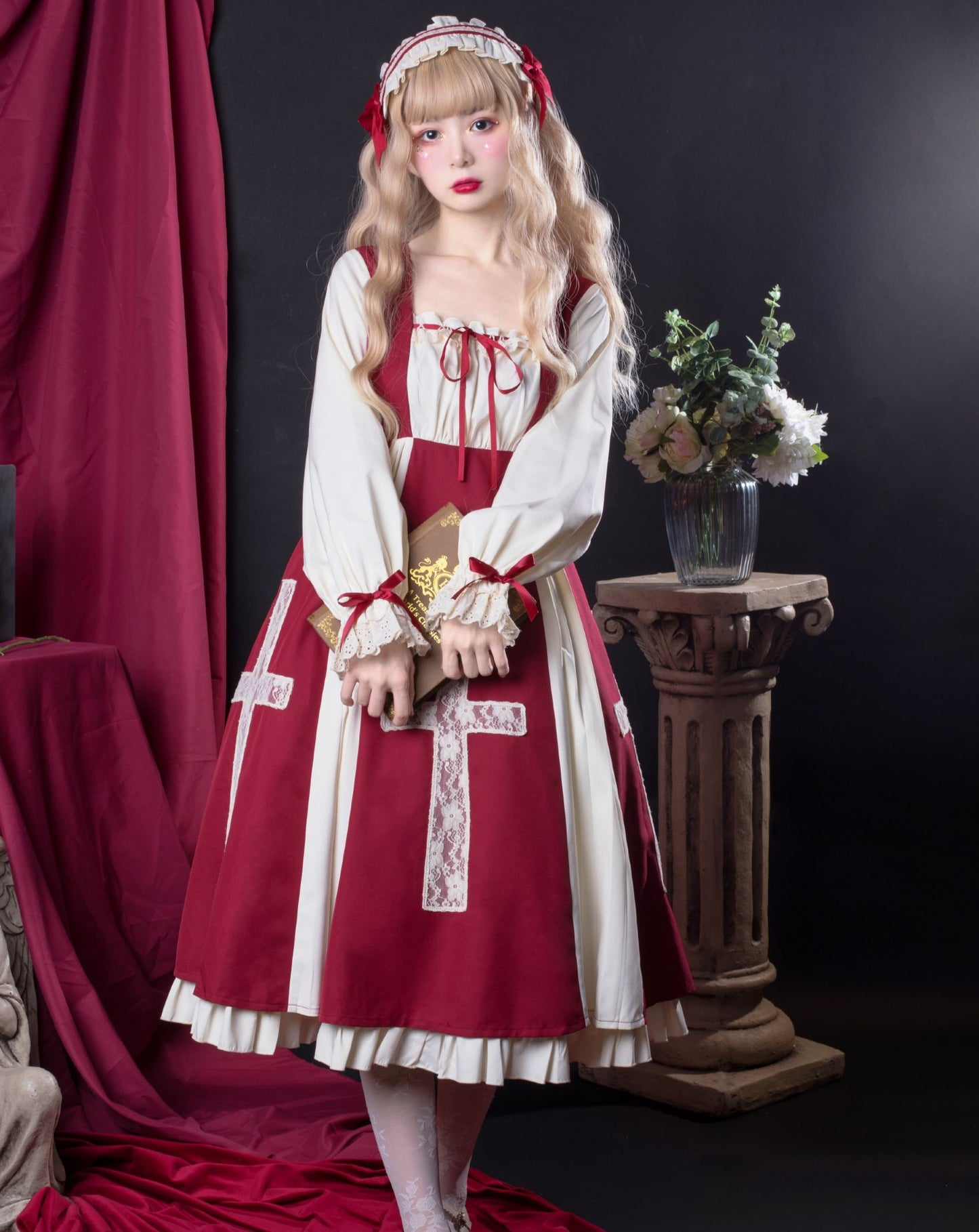 Lace cross classical dress with cape
