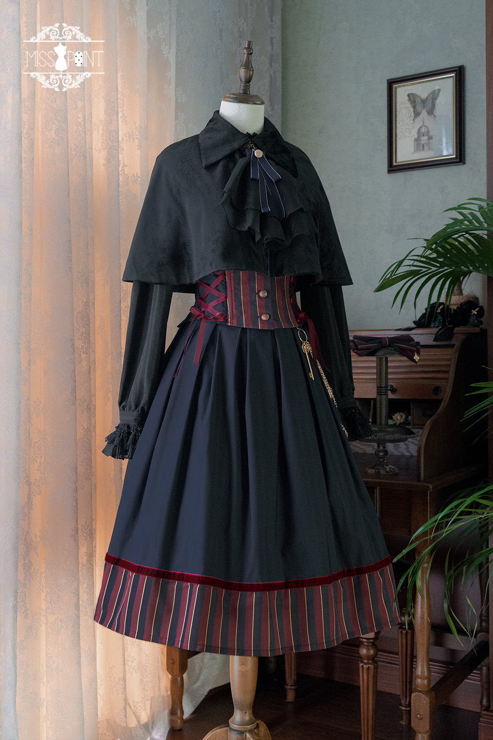 [Pre-order] Lord and noble's gothic lolita vertical striped skirt and vest