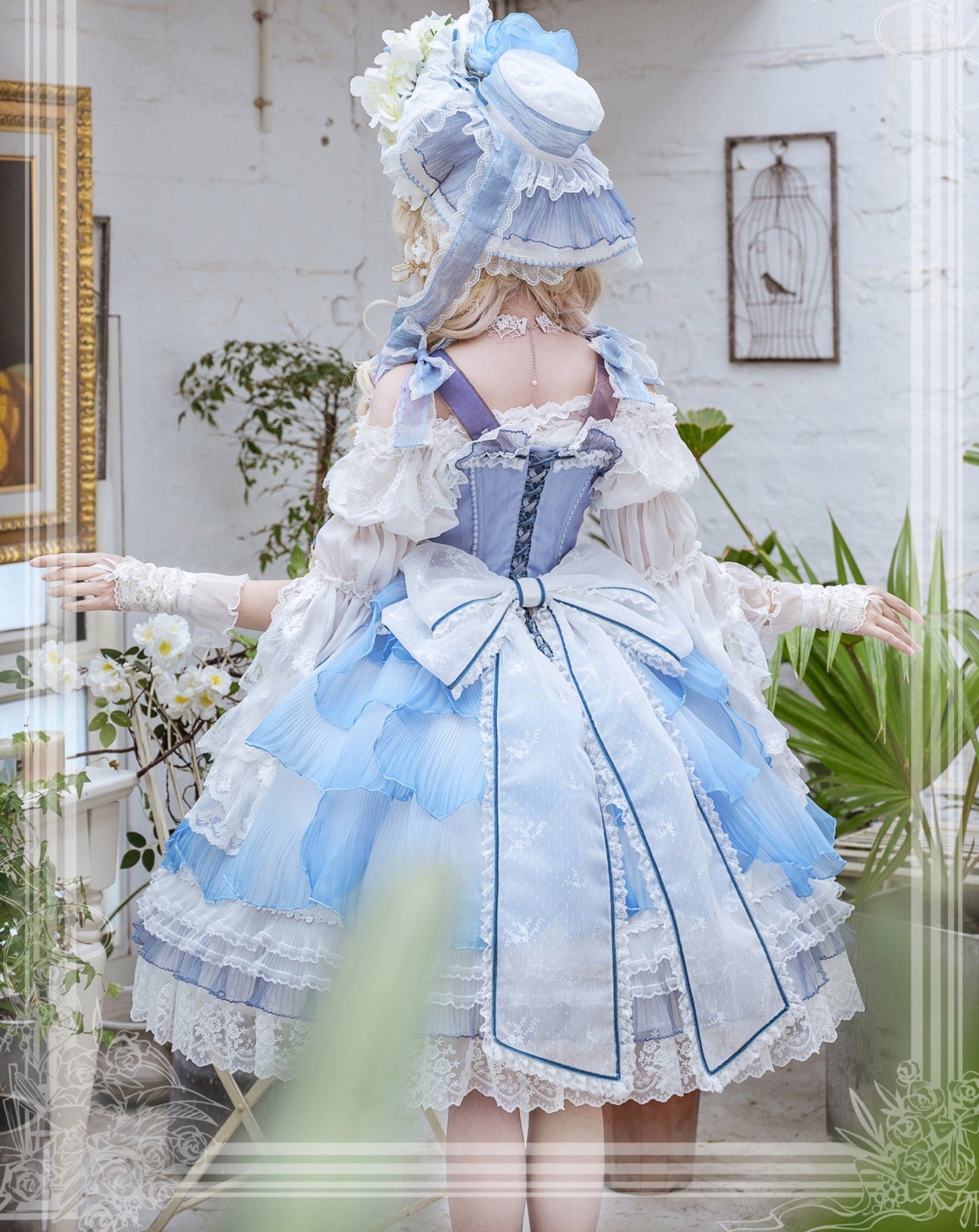 花びら揺れる 八重咲きのローズプリンセスドレス