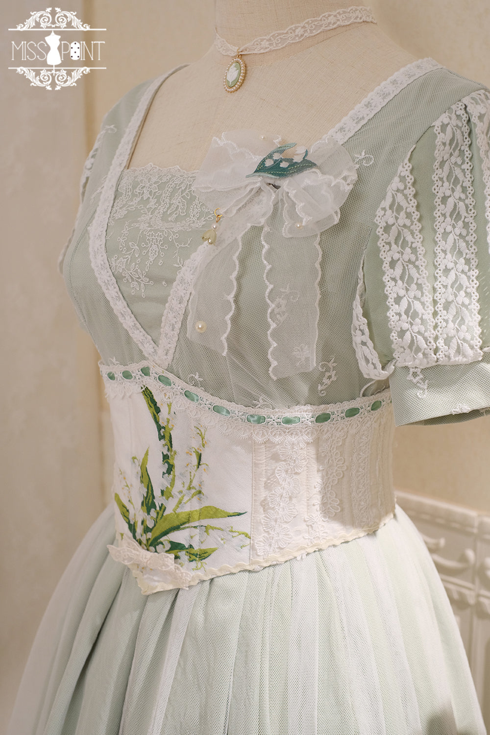 [Simultaneous purchase only] Suzuran flower embroidery bone corset