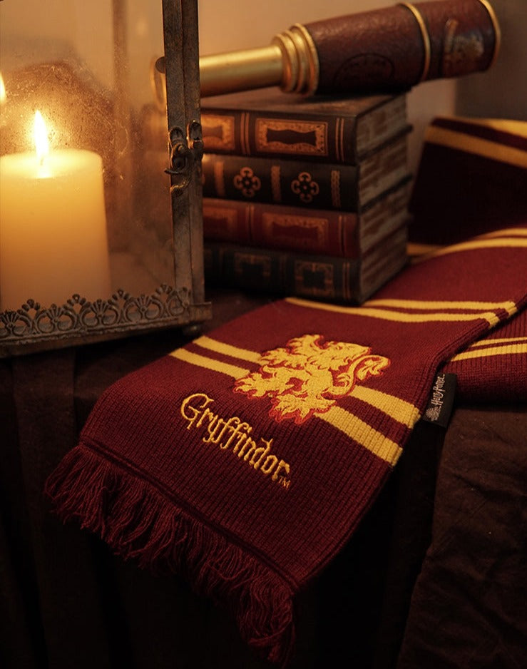 [Pre-order] Hogwarts School of Witchcraft and Wizardry Panel border muffler