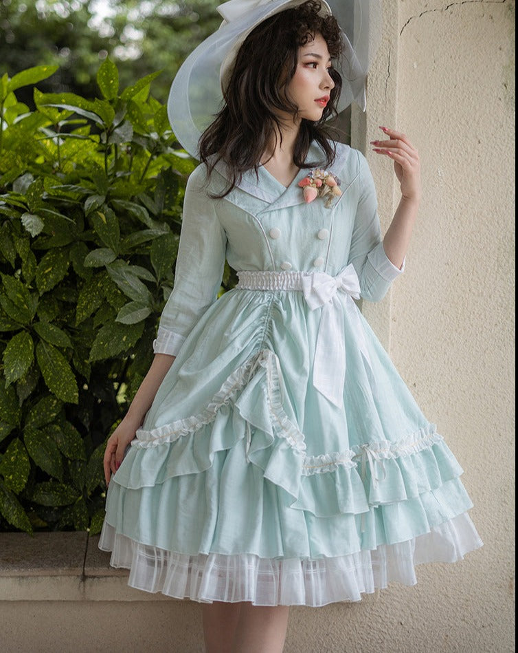 Retro movie star double-breasted dress