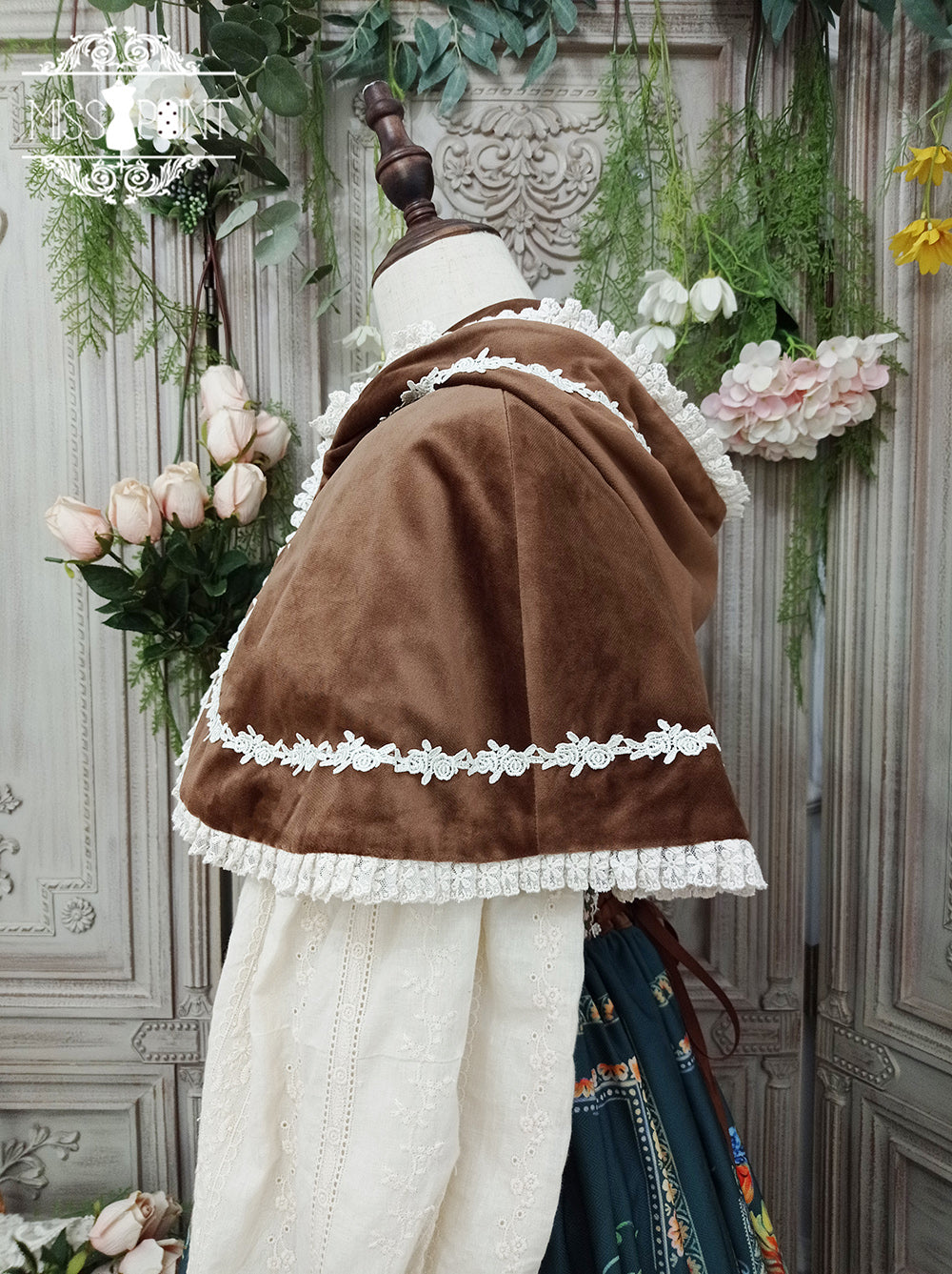 [Pre-order] Bavarian Girl Country Style Hooded Cloak