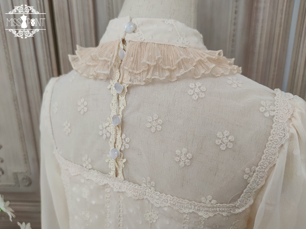 【予約販売】鈴蘭の花刺繍 ハイネックフリルブラウス【合わせ買いで20%off】
