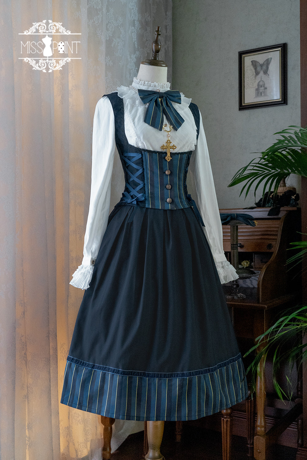 [Pre-order] Lord and noble's gothic lolita vertical striped skirt and vest