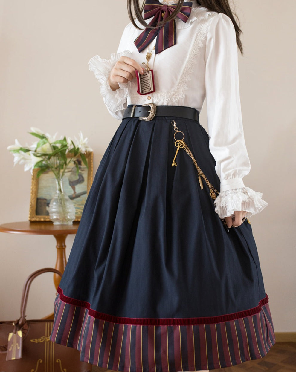 [Pre-order] Lord and noble's gothic lolita vertical striped skirt and vest
