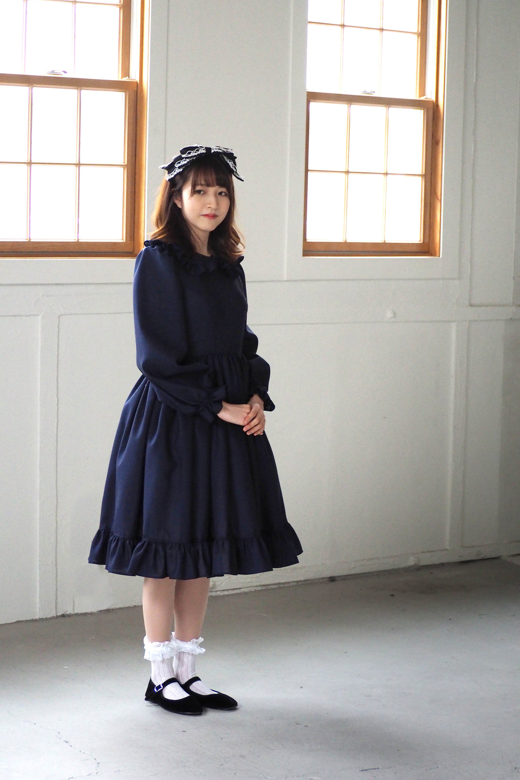【尾州ロリィタ】ずっと お姫様にしてくれる 特別な日常のワンピース（濃紺長袖）