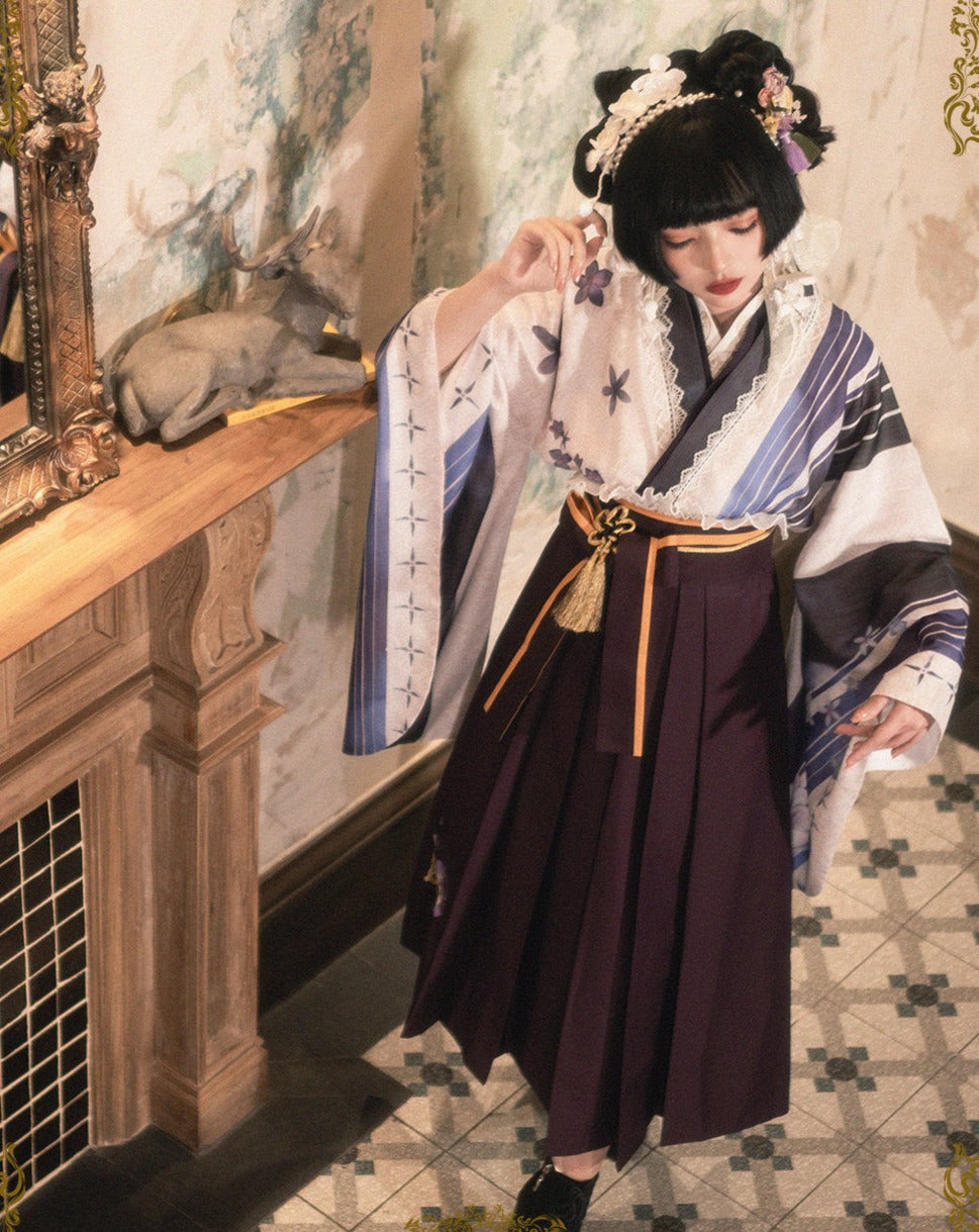 椿の花刺繍と蝶の袴風スカート